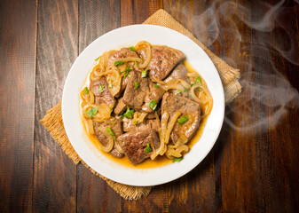 Hígado encebollado