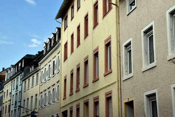 Fototapeta na wymiar Hausfassaden in Baden-Baden