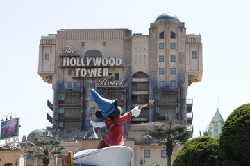 Naklejka premium Parc à thème Disneyland Paris et Walt Disney Studios