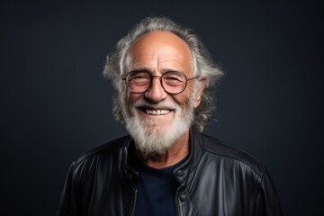 Obraz premium Smiling older man portrait. Illustration AI Generative.