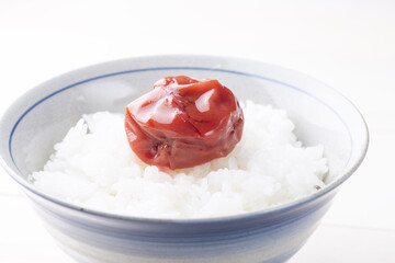 酸っぱくて美味しい梅干しとご飯