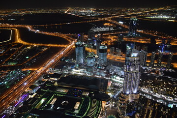 Fototapeta na wymiar Night view of Dubai from the Burj Khalifa 2