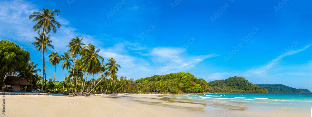 Wall mural panorama of tropical beach