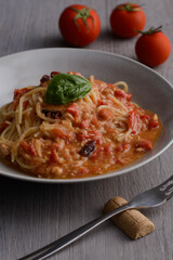 ツナとトマトのパスタ