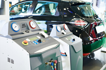 Air conditioning service unit for for car
