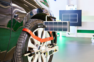 Wheel clamp of automotive diagnostic