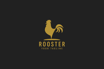Rooster logo vector icon illustration © Dyn Studio