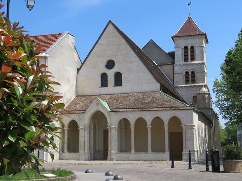 Saint Maur des Foss&eacute;s