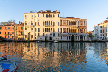 Fototapeta na wymiar Grand Canal side view in Venice