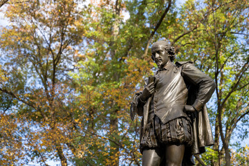 Shakespeare statue in Central Park
