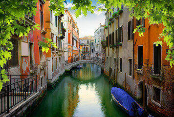 Obraz na płótnie Canvas Calm venetian street in summer, Italy