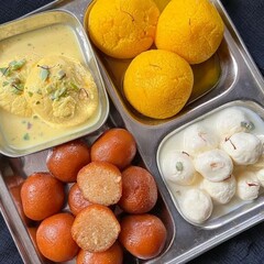 Gulab Jamun,  Rasgulla  Desserts