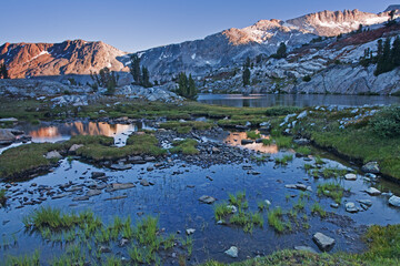 The Sierra Nevada is a mountain range in the Western United States, between the Central ... The Sierra Nevada lies in Central and Eastern California, with a very small but historically important spur 
