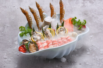 Sliced beef and shrimp, lemon, abalone, Chinese hot pot side dishes, ingredients, indoor shot