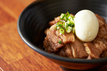 Pork rice bowl marinated in soy sauce