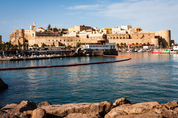 Melilla la Vieja Old Melillais the name of a large fortress which stands immediately to the north of the port in Melilla. is an autonomous Spanish city located in North Africa on the shores of the Med