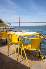 Lissabon Portugal Ponte 25 de Abril Tejo Fluss Restaurant