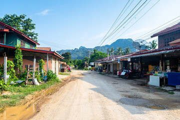 Fototapeta na wymiar street view of vang vieng town, laos