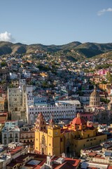 Naklejka premium Experience the charm of Guanajuato, a colorful colonial city with stunning architecture and rich heritage