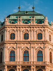 Fototapeta na wymiar Belvedere Palace. Schloss Belvedere. Beautiful castle with a park in the center of Vienna