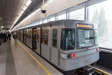 Rush hour morning commute on Vienna metro