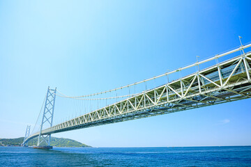 舞子公園から見た初夏の明石海峡大橋　兵庫県神戸市　Akashi Kaikyo Bridge in early summer seen from Maiko Park. Hyogo Pref, Kobe City.	
