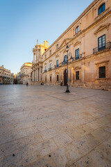 Fototapeta na wymiar View of Syracuse Cathedral Square at Dawn, Sicily, Italy, Europe, World Heritage Site