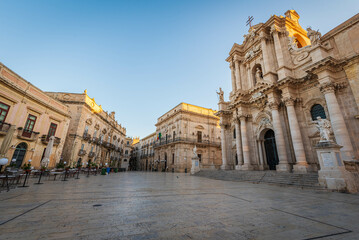 Fototapeta na wymiar View of Syracuse Cathedral at Dawn, Sicily, Italy, Europe, World Heritage Site