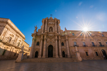 Fototapeta premium View of Syracuse Cathedral at Dawn, Sicily, Italy, Europe, World Heritage Site