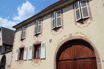 Fototapeta na wymiar old house in bergheim in alsace (france)