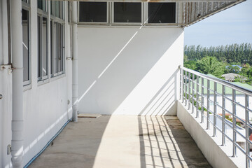 Building balcony and stainless steel handrail