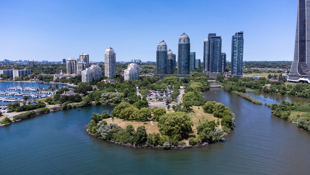 Humber Bay Park Marina - Toronto Cityscape - Mimico, Etobicoke, Ontario, Canada