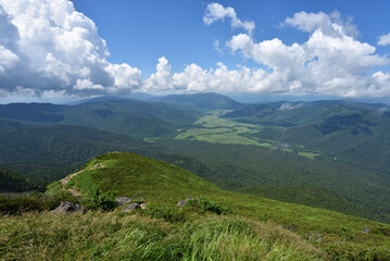 Fototapeta premium Climbing Mt. Hiuchi in Oze from Miike, Fukushima