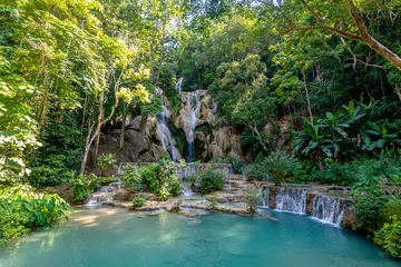 Crédence en verre imprimé Rivière forestière views of kuan si waterfalls in luang prabang, laos