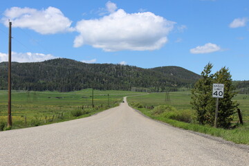 Fototapeta na wymiar Montana Dirt Road, Butte