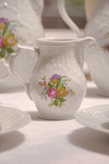 Antique tea set with perfect condition. Meissenfaktura Meissen