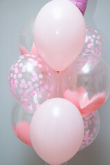 pink balloons, the inscription on the balloon "Happy Birthday"