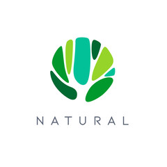 Vector logo design template. Green tree in the circle. Garden icon.
