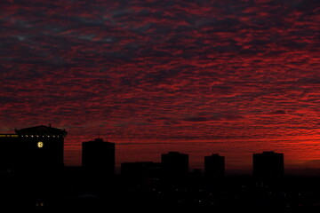 Naklejka premium Urban Sunset Sky