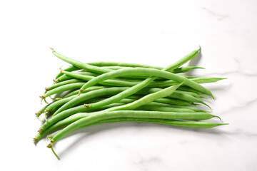 収穫したばかりのインゲン豆