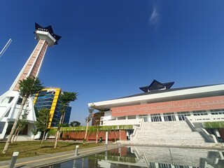 The beauty of the modern and minimalist design of the Baiturrahman mosque in Semarang