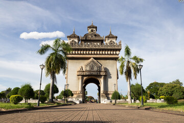 Fototapeta na wymiar Patuxay Monument in Vientiane Laos