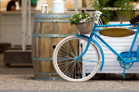 In Izmir's old  Foça (Phokai), an old bicycle is used as a sign in front of a cafe. 