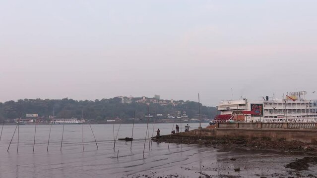 Mandovi River Time Lapse