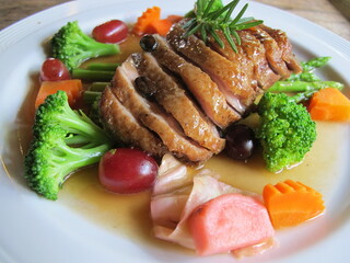 Closeup Roast Duck and Vegetable 
