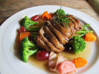 Closeup Roast Duck and Vegetable 