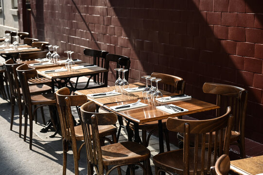 caf&eacute; restaurant terrasse horeca horecaf &eacute;t&eacute; table chaise