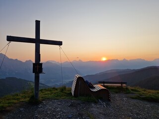 Sonnenaufgang am Geierkogel in Viehhofen