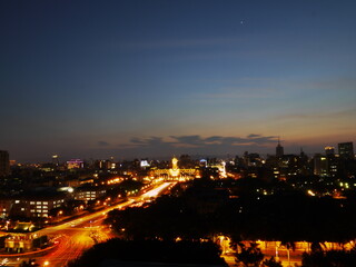 Fototapeta na wymiar Night view of the city.