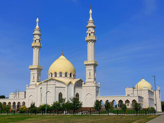 Fototapeta na wymiar Russia, Republic of Tatarstan, Bolgar, White Mosque, August 28, 2021, outside view